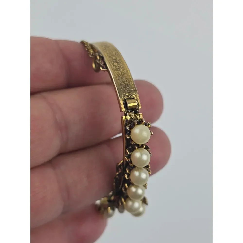 Vintage Florenza gold tone pearl clamp bracelet w/ etched design size 6.75